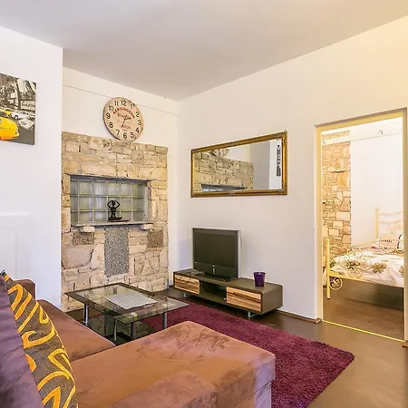 Zara Apartment Ližnjan