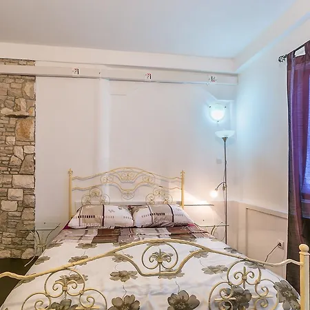 Zara Apartment Ližnjan