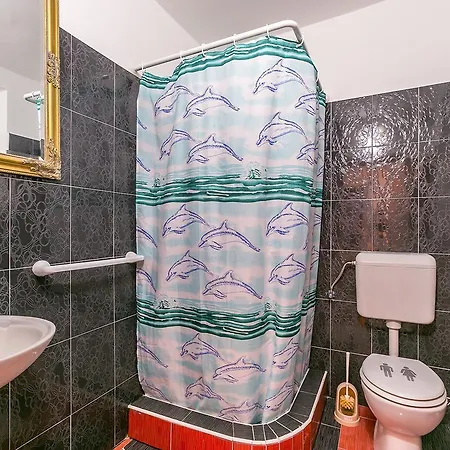 Zara Apartment