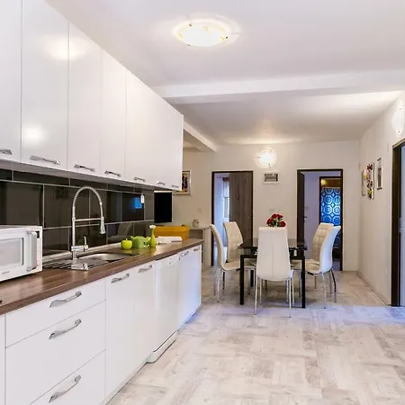 Apartment Zara *