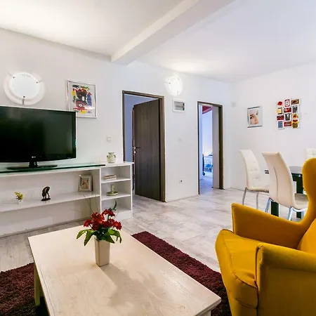 Apartment Zara *